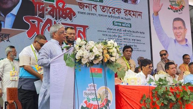তারেক রহমানের নাম উচ্চারণ করতে অজু করে নেবেন: বিএনপির ভাইস চেয়ারম্যান