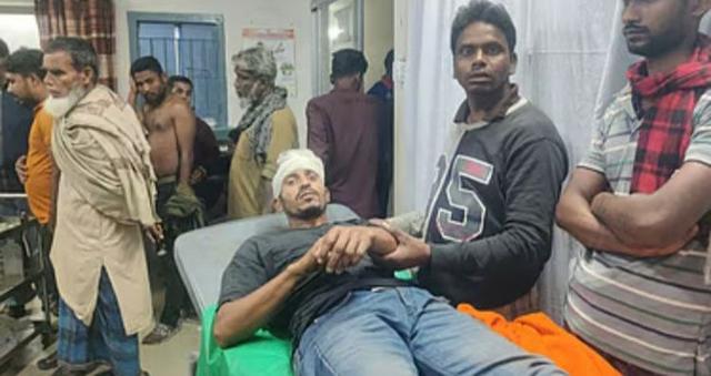 জয়পুরহাটে ব্রডব্যান্ড ইন্টারনেট ব্যবসাকে কেন্দ্র করে ছাত্রদল নেতাসহ ৭ জনকে কুপিয়ে জখম