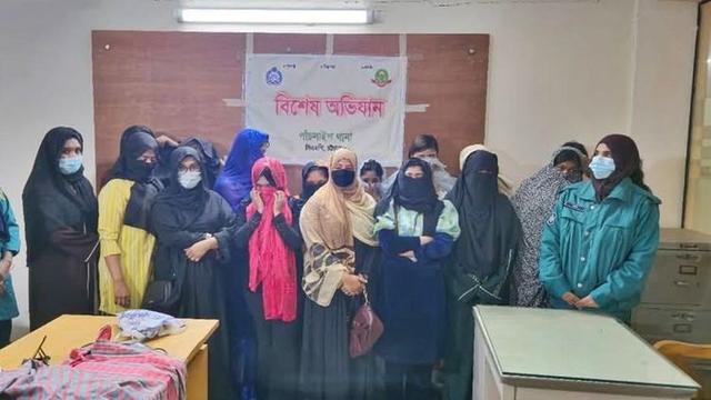 ‘কাপল ড্যান্স' পার্টি থেকে ২৫ নারী-পুরুষ আটক