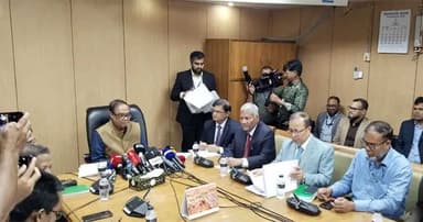 পাঁচ ব্যাংকের বোর্ড বাতিল হলেও ব্যাংকিং সেবা চালু থাকবে: গভর্নর