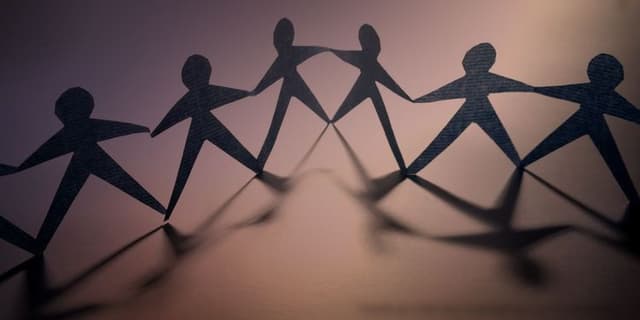 সাম্প্রদায়িকতা কি? সাম্প্রদায়িকতা বলতে কি বুঝ