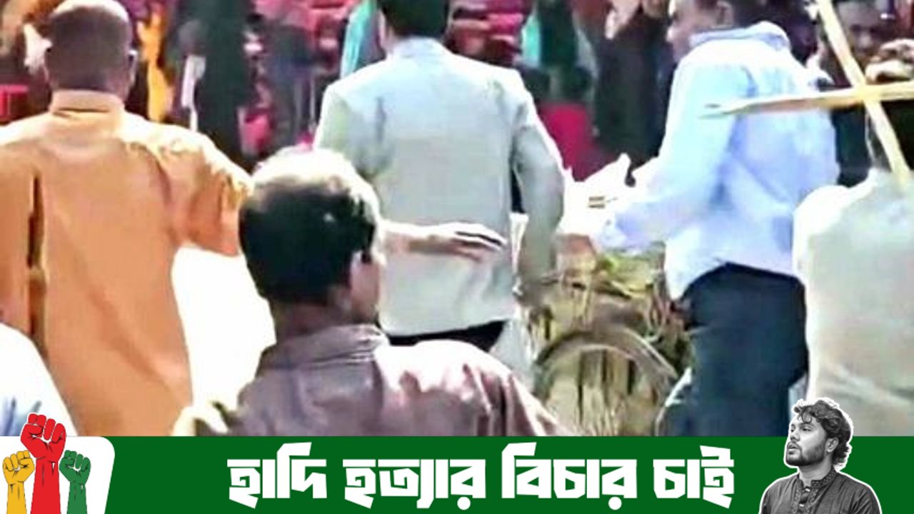 বিএনপির কেন্দ্রীয় নেতা গোলাম সরোয়ারকে নিজ দলের গ্রুপের কর্মীদের হামলা